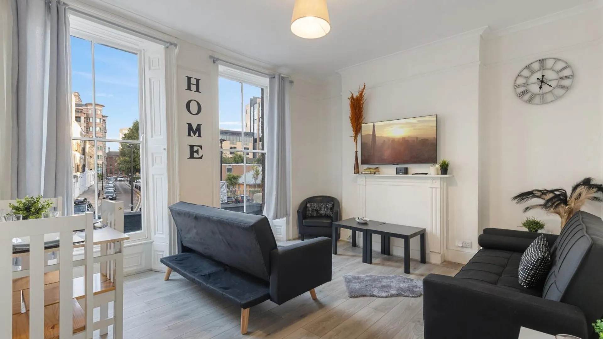 Cozy City Retreat With 4 Bedrooms For Up To 10 Guests Λονδίνο